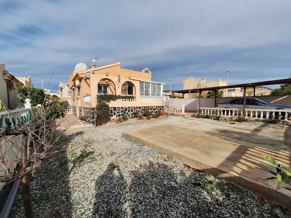 Villa in El Puerto de Mazarron - view 1