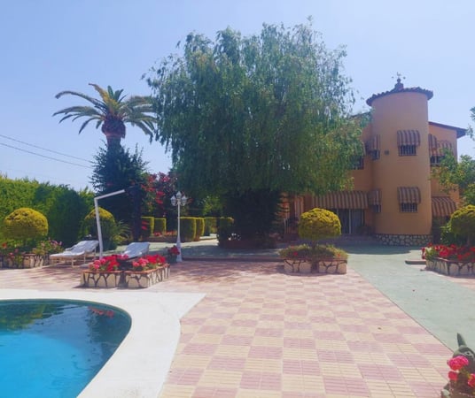 Villa in L'Albir - view 1