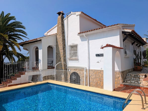 Villa in Moraira - view 1