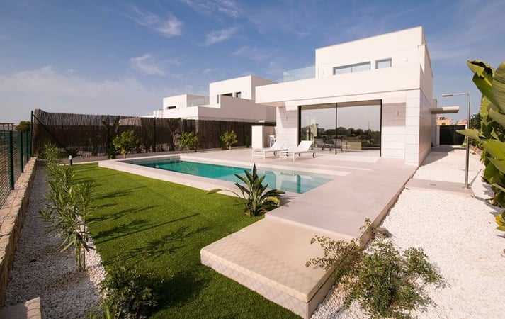 Villa in Alicante - view 1