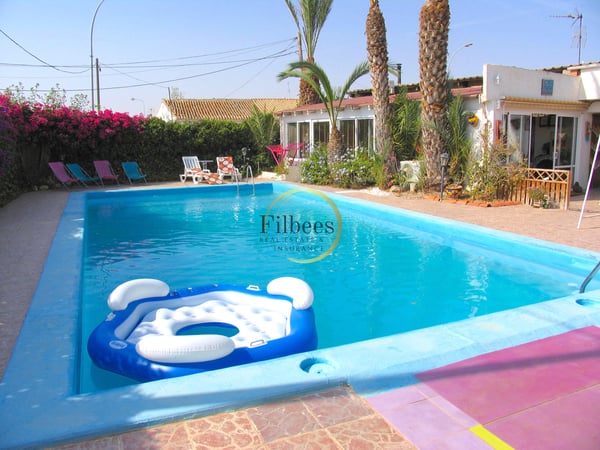 Villa in San Isidro - view 1