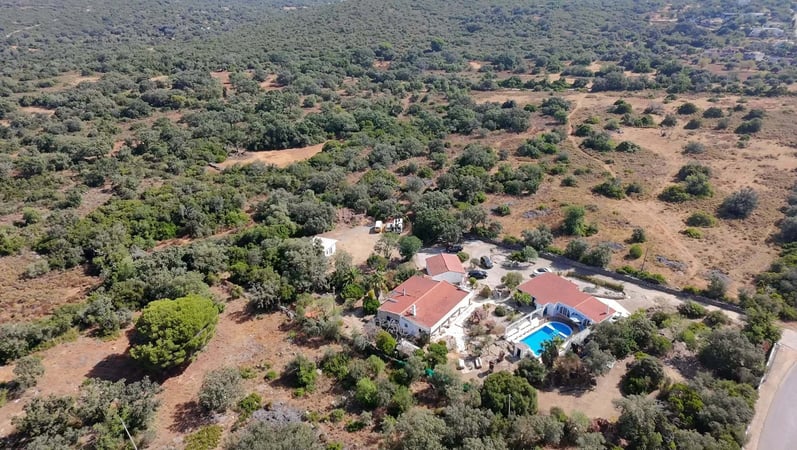 Villa in Canal - view 1