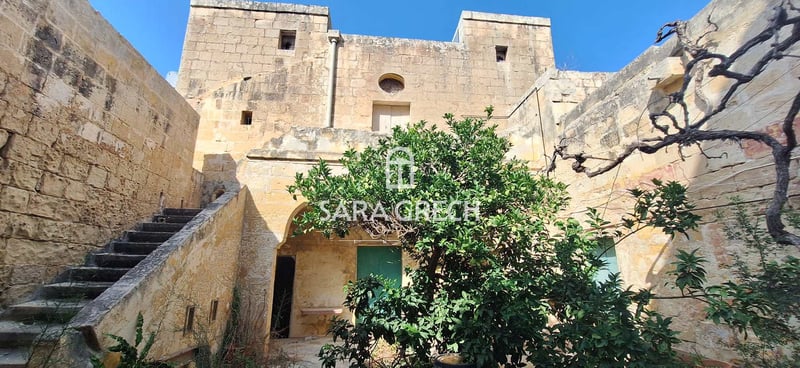 House in Hal Gharghur - view 1