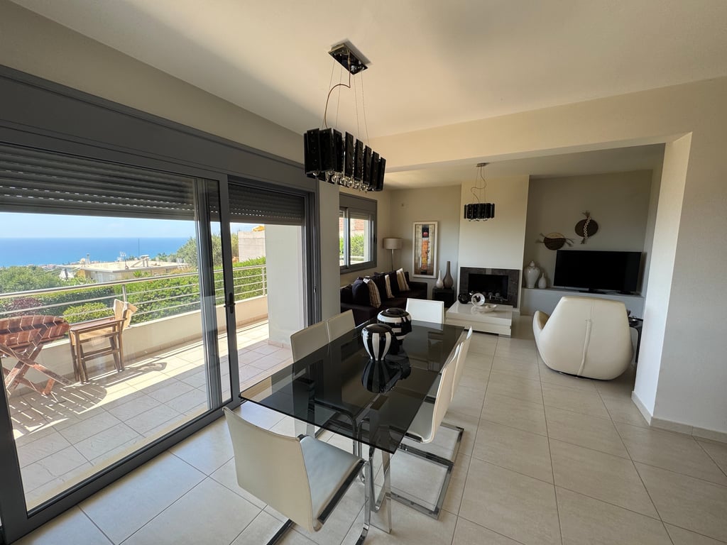 Villa in Central Greece - Image 2