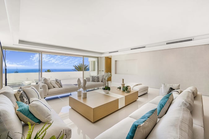 Apartment in Puerto Banus - view 1