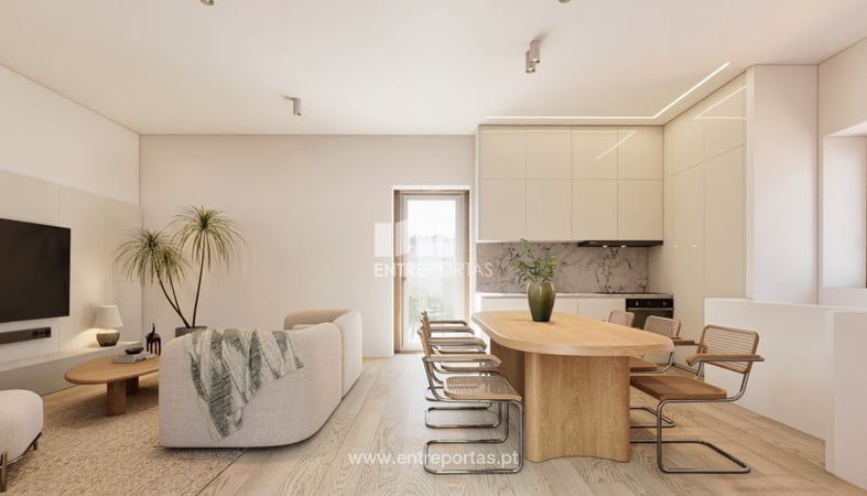 House in Areosa - view 1