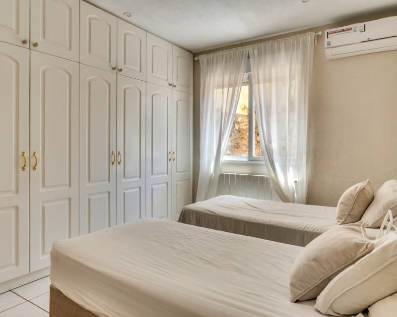 House in Jalon - Image 5