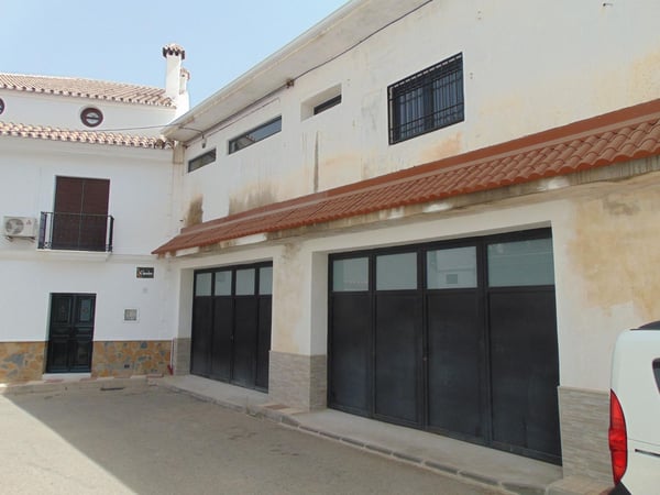 House in Alhaurin el Grande - view 1