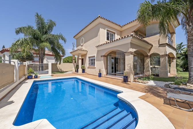 Villa in Riviera del Sol - view 1