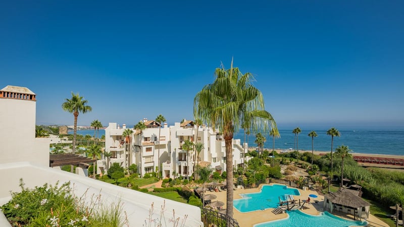 Penthouse in Estepona - view 1
