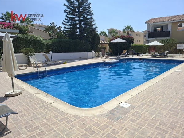 Apartment in Kato Paphos - view 1