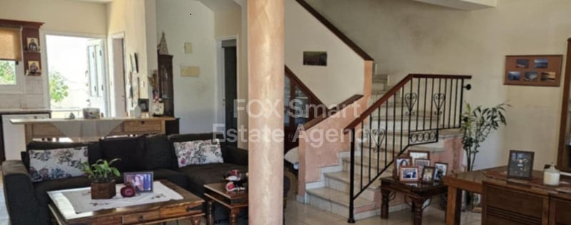 House in Chlorakas - view 1