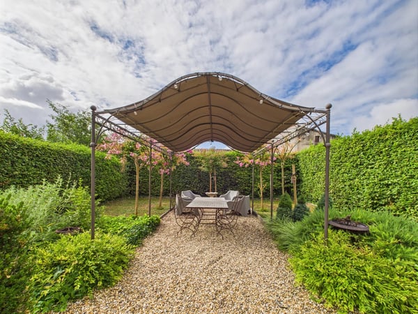 House in Issigeac - view 1