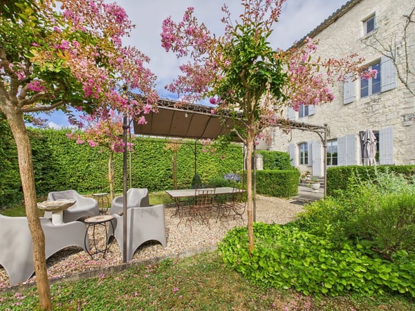 House in Issigeac - view 1