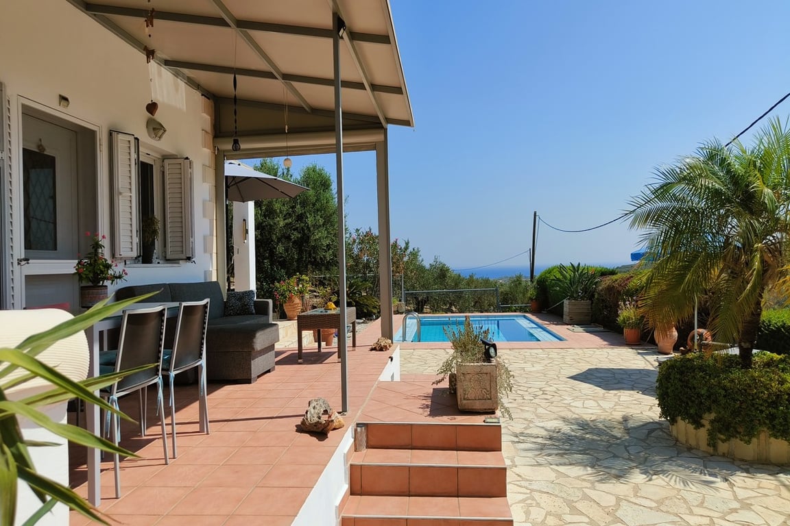 House in Darmarochori - Image 3