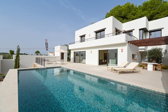 Villa in Moraira - view 1