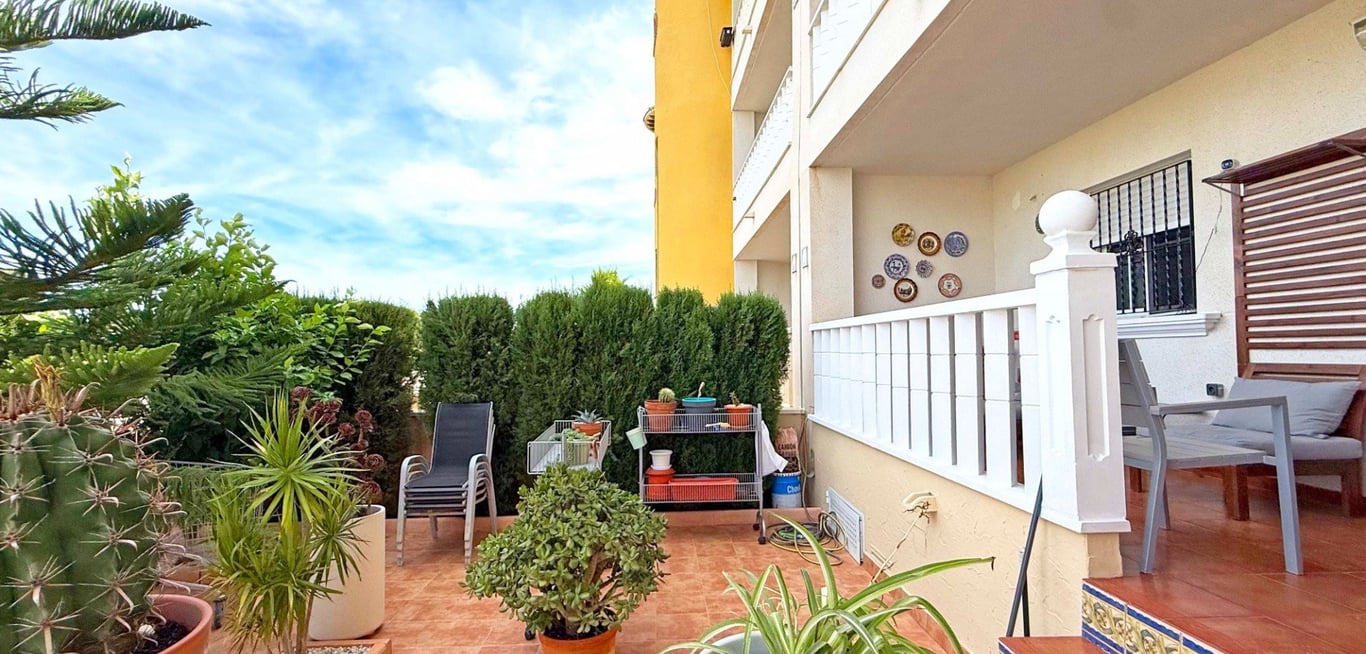 Apartment in Urbanizacion los Balcones - Image 3