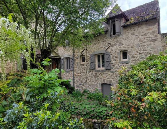 House in Lunac - view 1