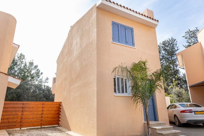 House in Kato Paphos - view 1