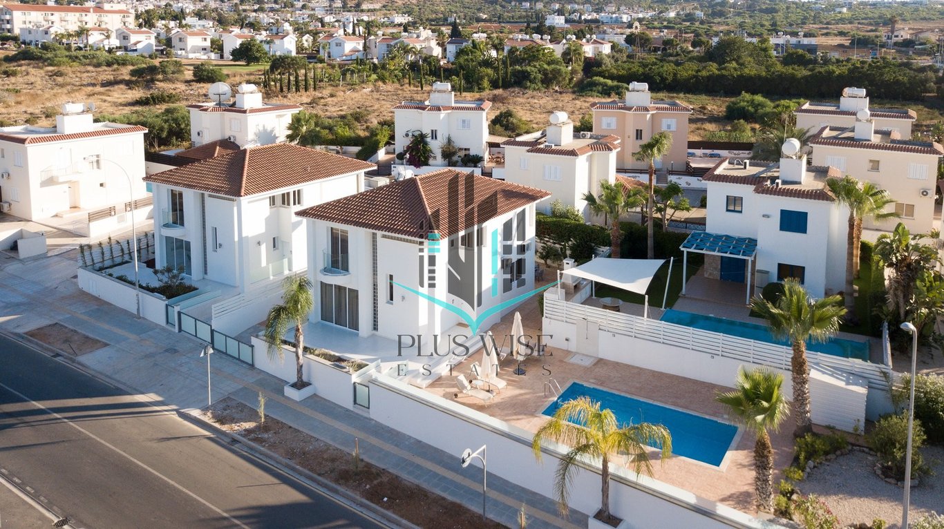 Villa in Pernera