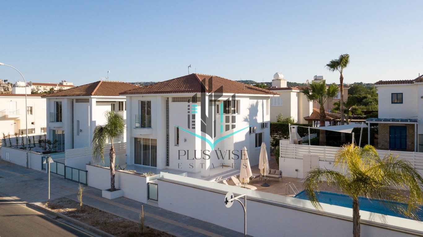 Villa in Pernera - Image 2