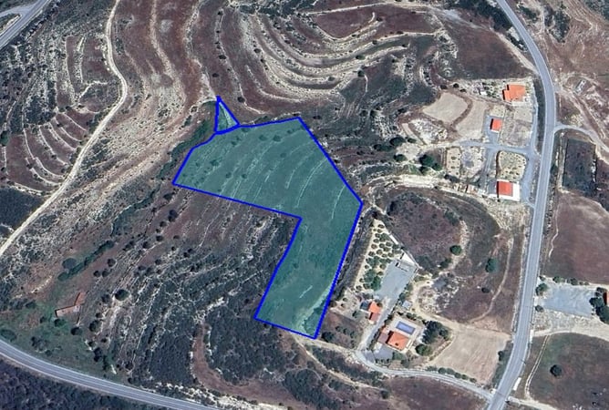 House in Agios Amvrosios - view 1