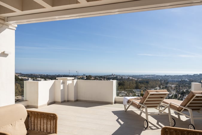 Apartment in Marbella Del Este - view 1