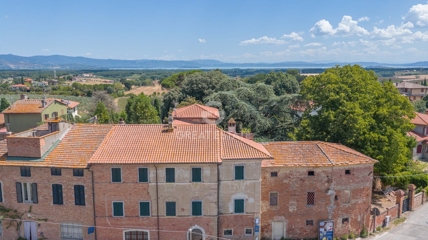 House in Petrignano - Image 2