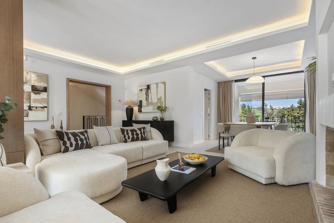 House in Nueva Andalucia - Image 3