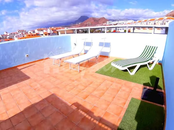 Apartment in Los Cristianos - view 1