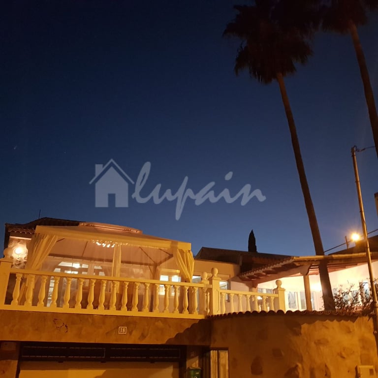 House in Valle de San Lorenzo - Image 2