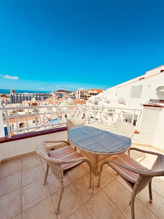 Penthouse in Los Cristianos - view 1