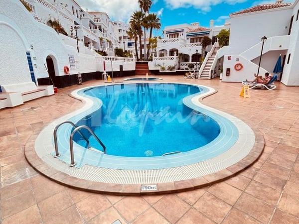 Apartment in Los Cristianos - view 1