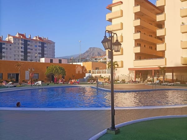 Apartment in Los Cristianos - view 1