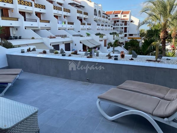 Apartment in Playa de las Americas - view 1