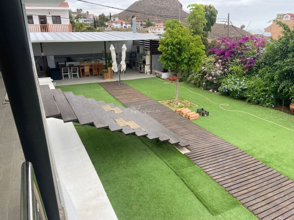 Villa in Jama - view 1