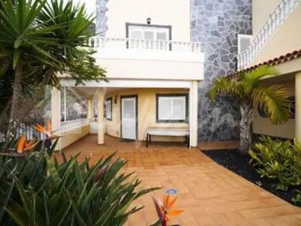 Villa in Costa Adeje - view 1