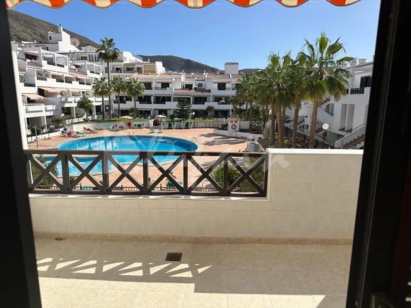Apartment in Los Cristianos - view 1