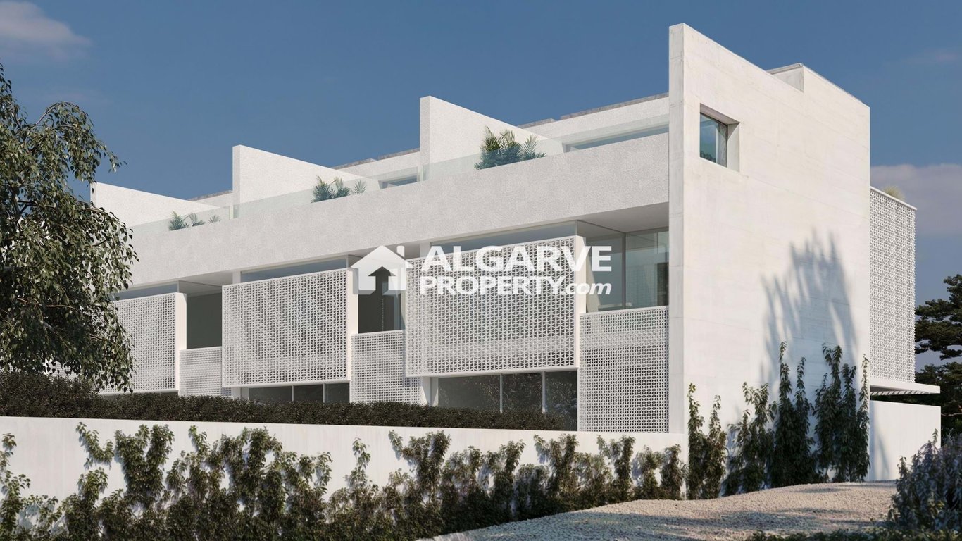 Villa in Quarteira - Image 3