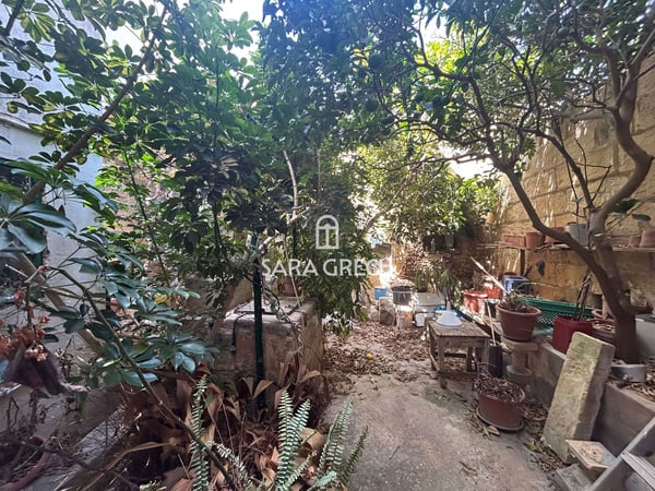 House in Mosta - view 1