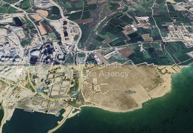 Land in Zygi - view 1