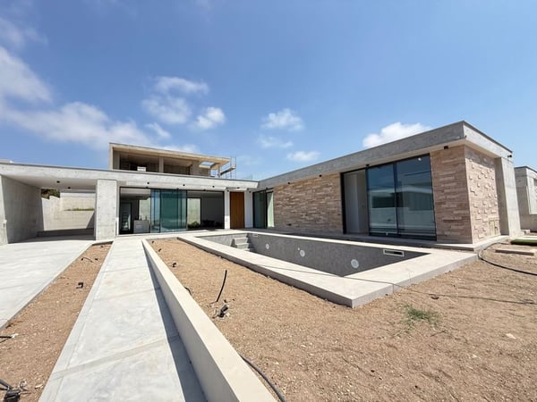 Villa in Pegeia - view 1