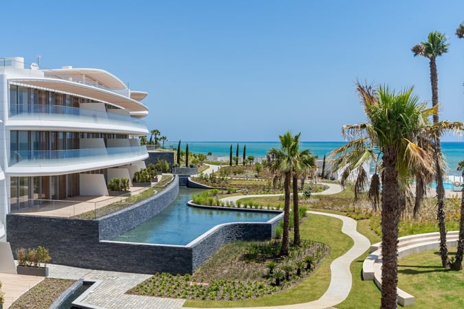 Apartment in Estepona - view 1