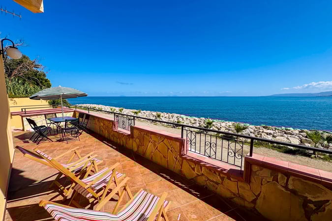 Apartment in Marina di Caronia - view 1