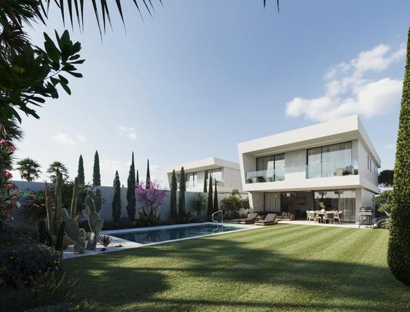 Villa in San Pedro de Alcantara - view 1