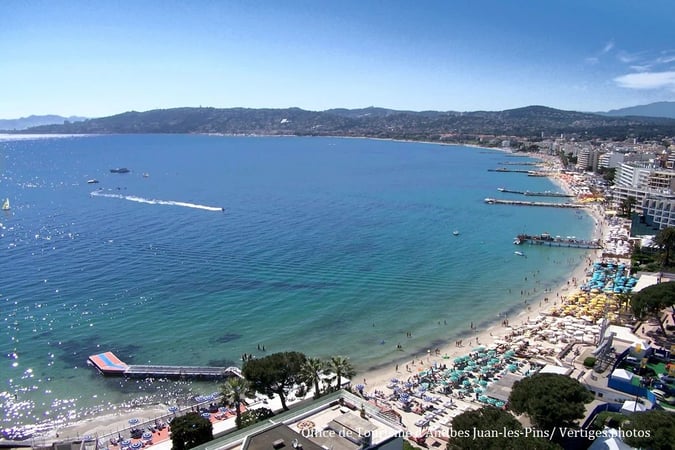 Apartment in Antibes - view 1