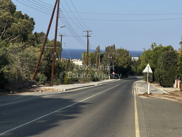 Land in Paralimni - view 1