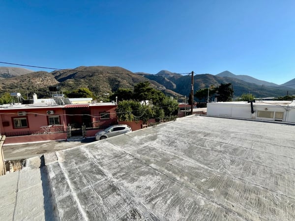 House in Tourloti - view 1