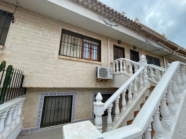 Apartment in Torrelamata - view 1