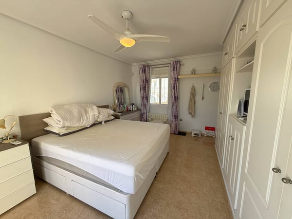 Villa in Villamartin - view 1